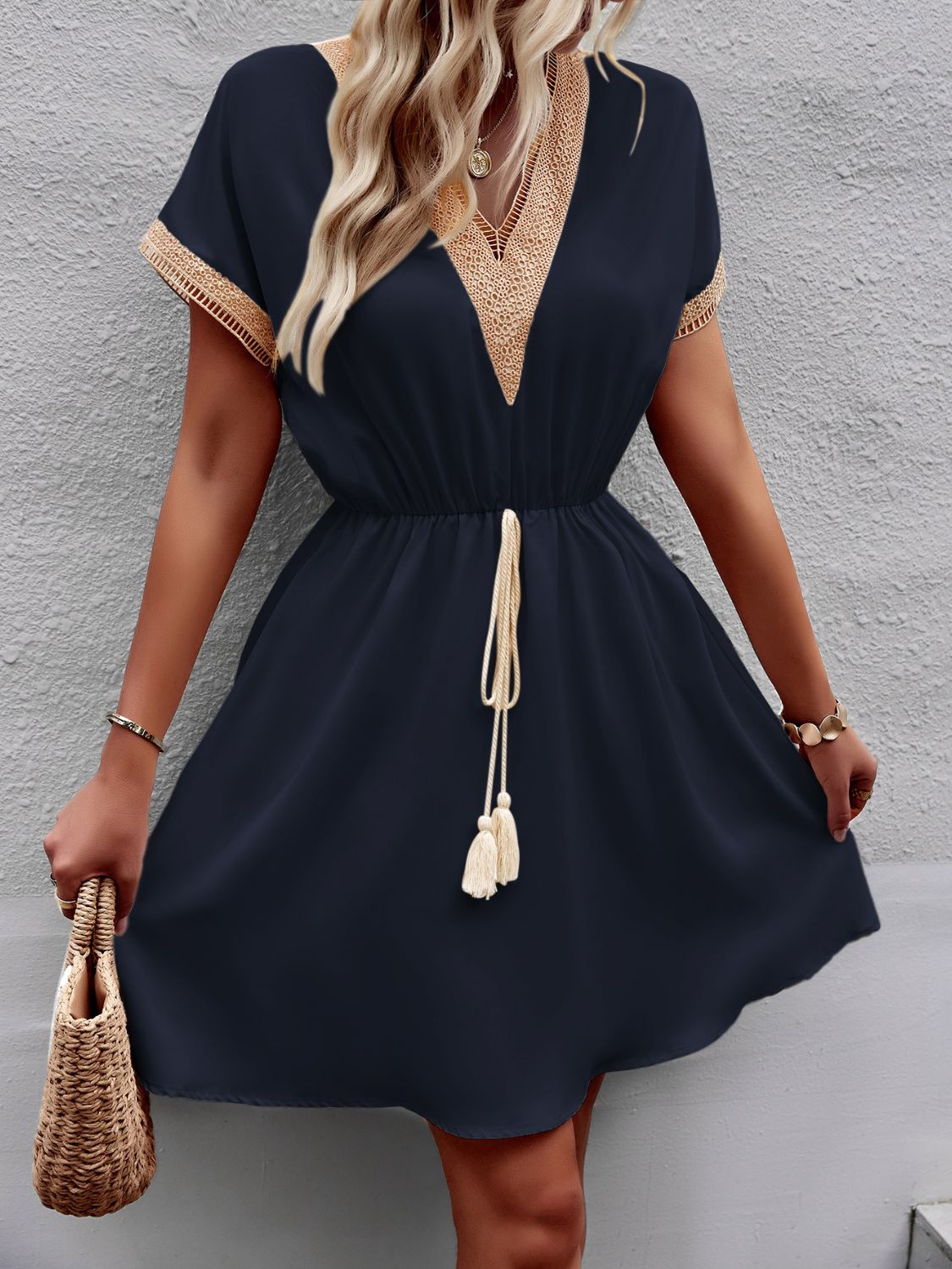 Contrast Trim V-Neck Short Sleeve Mini Dress